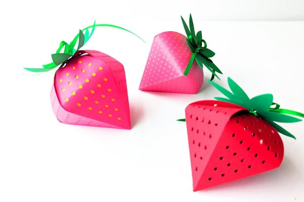 3D Strawberry Box SVG Discount